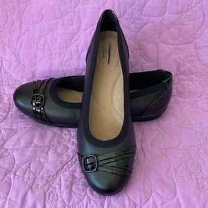 Clarks "Sara Tulip" Ballet Flat Shoes